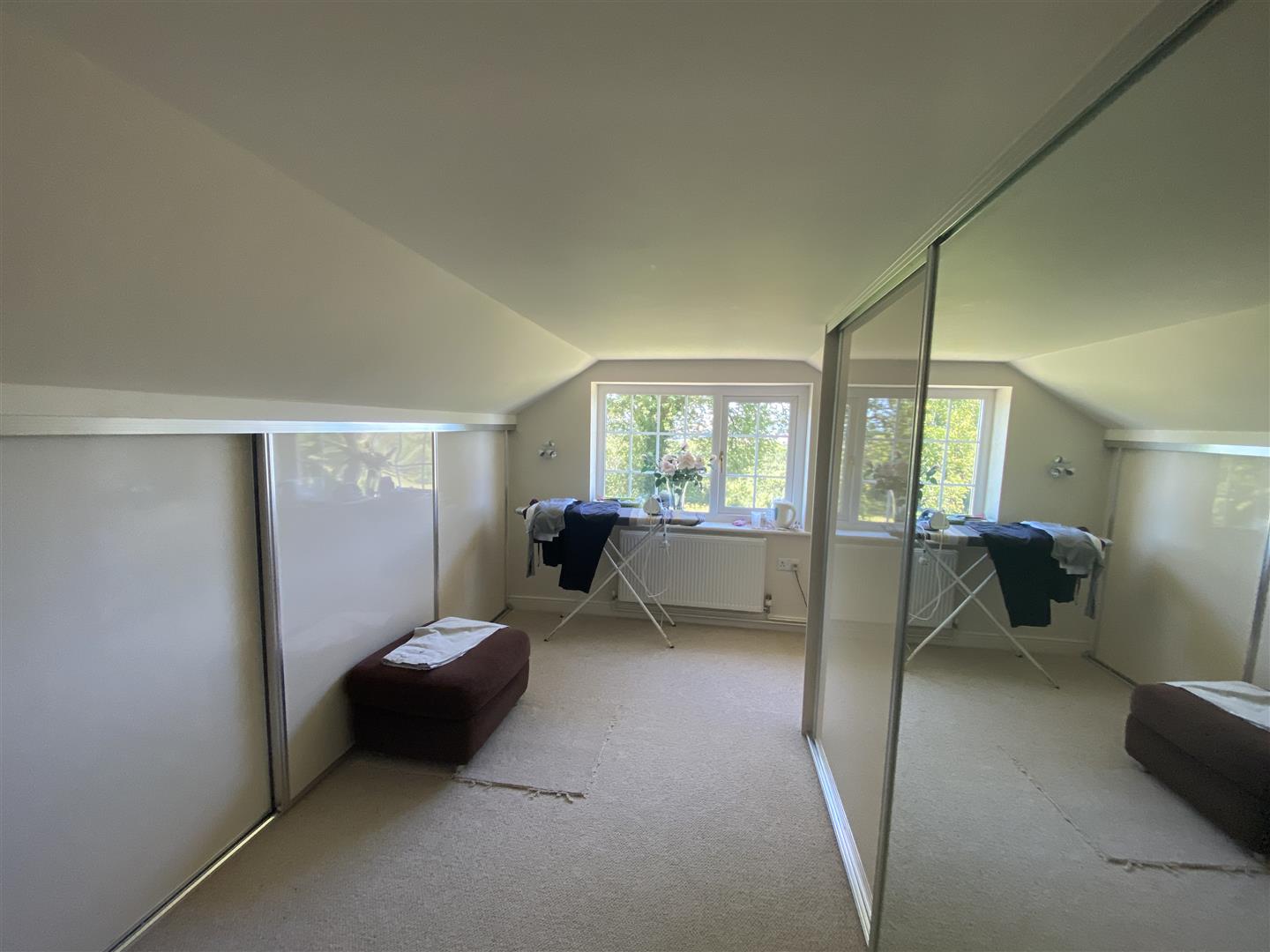 DRESSING ROOM